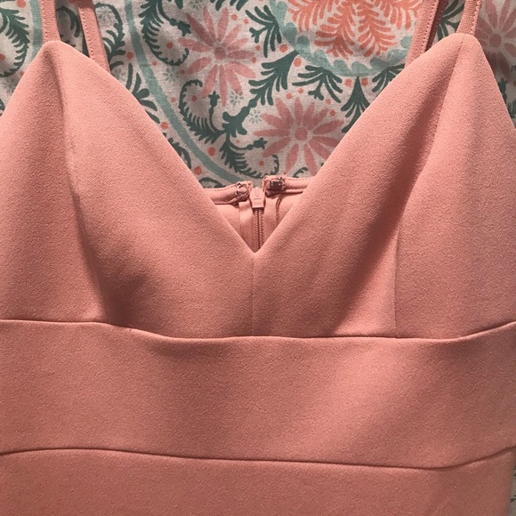 2/$10 NWT Bodycon Ruffle Dress - Picture 3 of 5